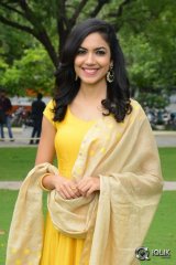 Ritu Varma At Pelli Chupulu Movie Abhinandhana Sabha